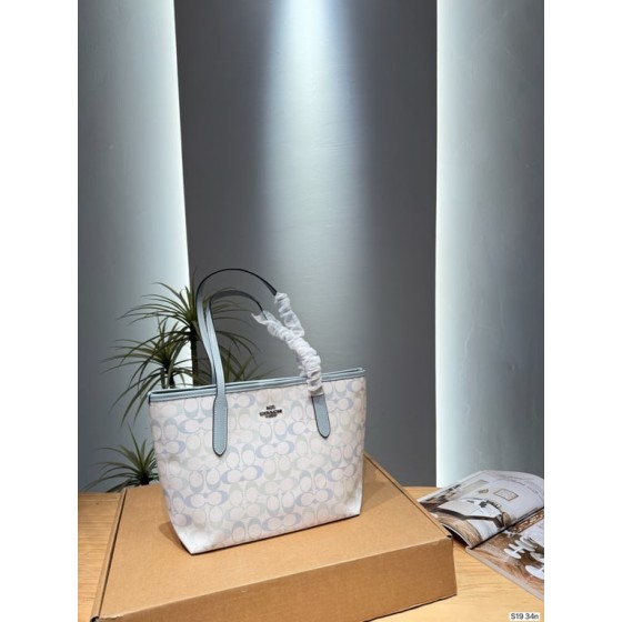 City Tote Bag in Pastel Signature Canvas
